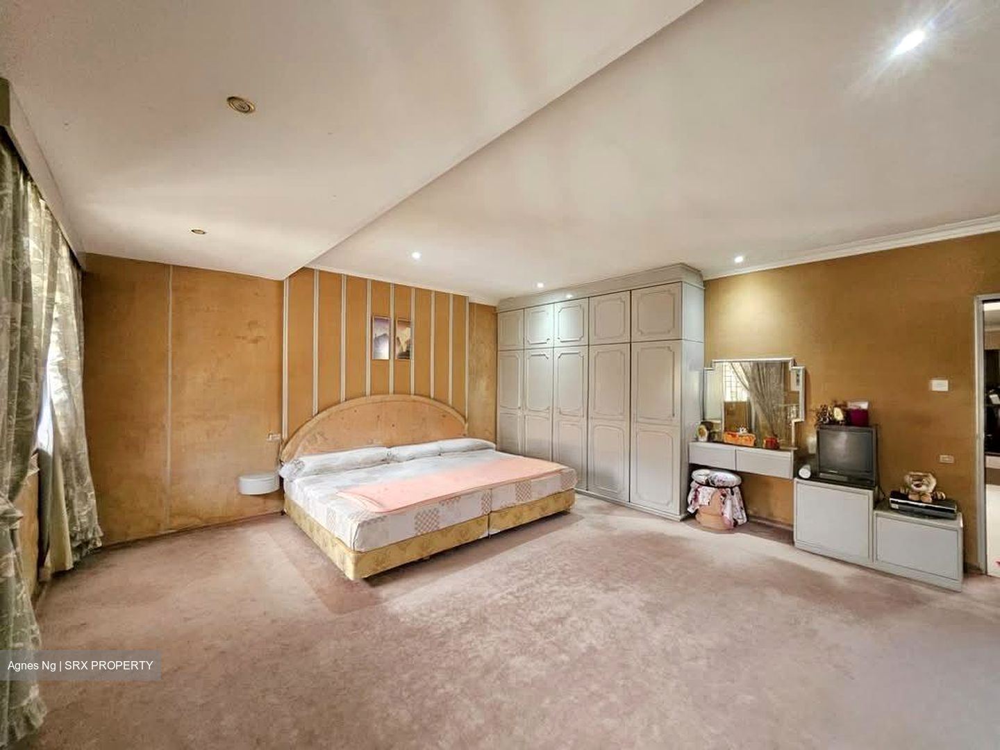 Sims Avenue East (D14), Detached #565275001